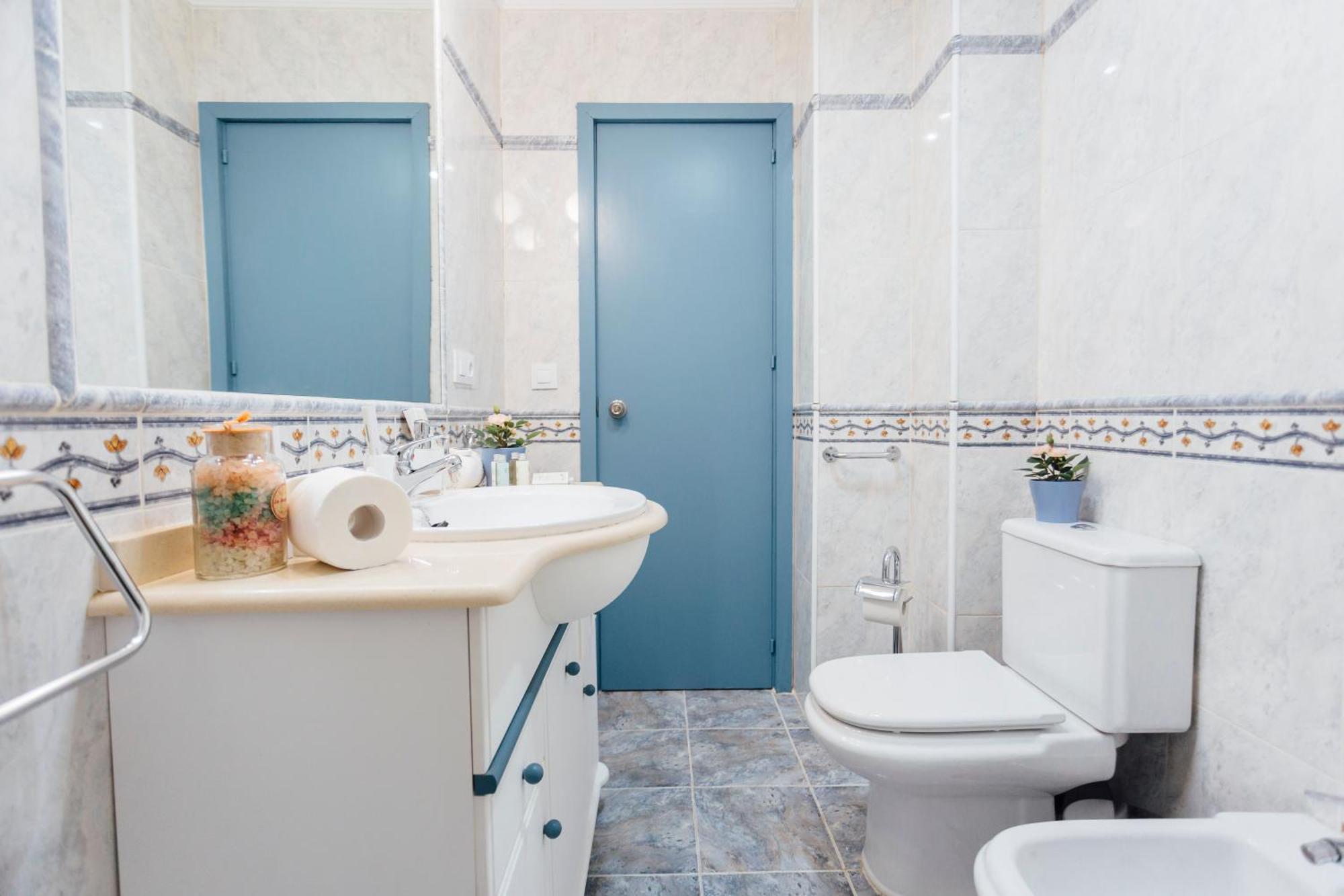 Apartament Stunning And Colorful- 4Bd 2Bth- Santa Cruz Sewilla Zewnętrze zdjęcie